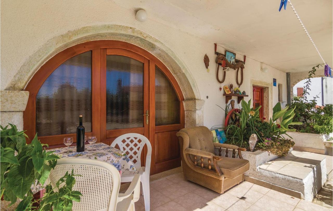 Pet Friendly Apartment In Porec With Wifi Exterior foto