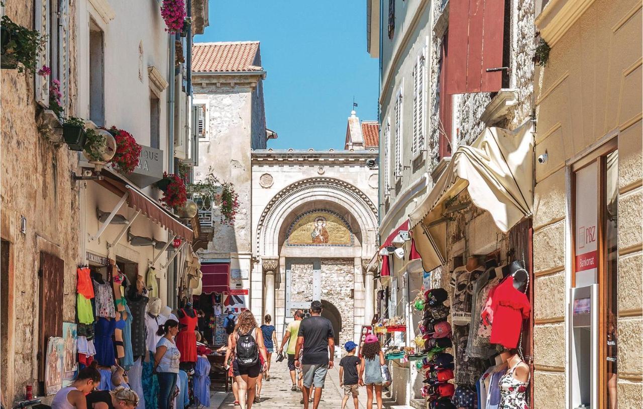 Pet Friendly Apartment In Porec With Wifi Exterior foto