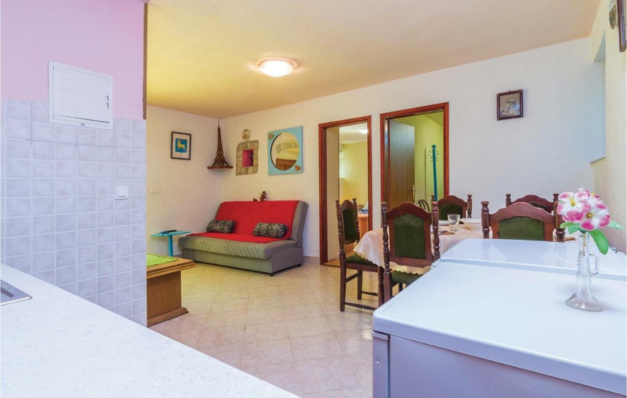 Pet Friendly Apartment In Porec With Wifi Exterior foto
